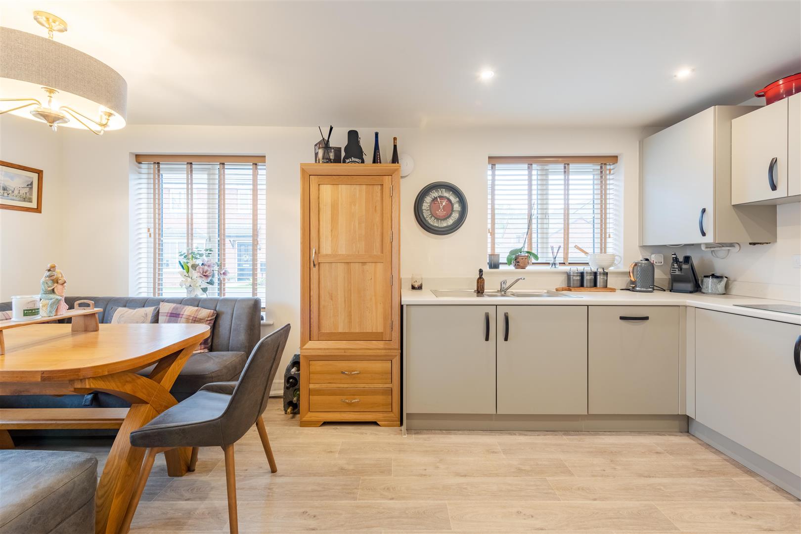 3 bed property in Black Pear Drive, Stourport-on-Severn